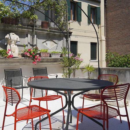 Family Apartment With Terrace Венеция Экстерьер фото